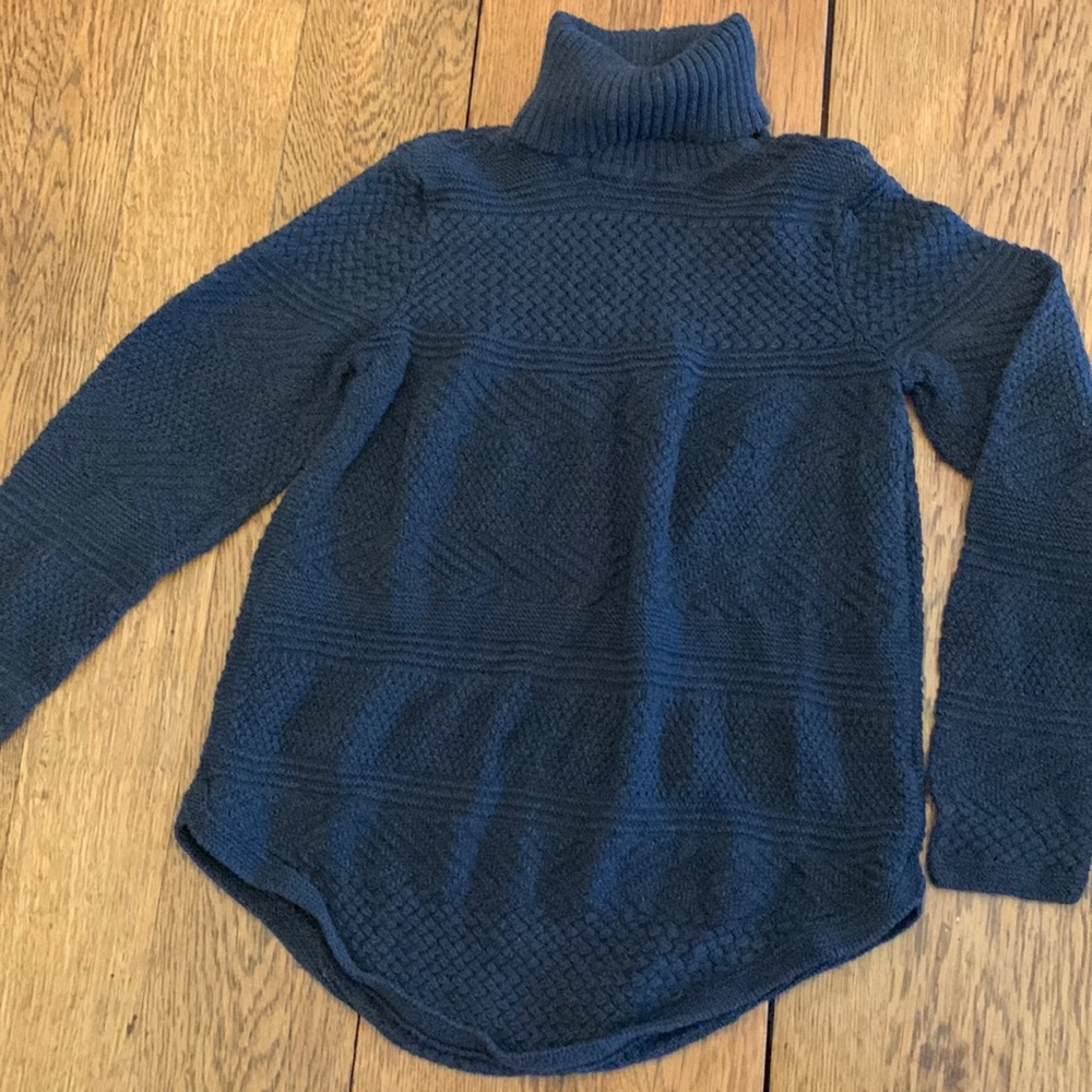 Gray turtleneck sweater, size small, 100% cotton